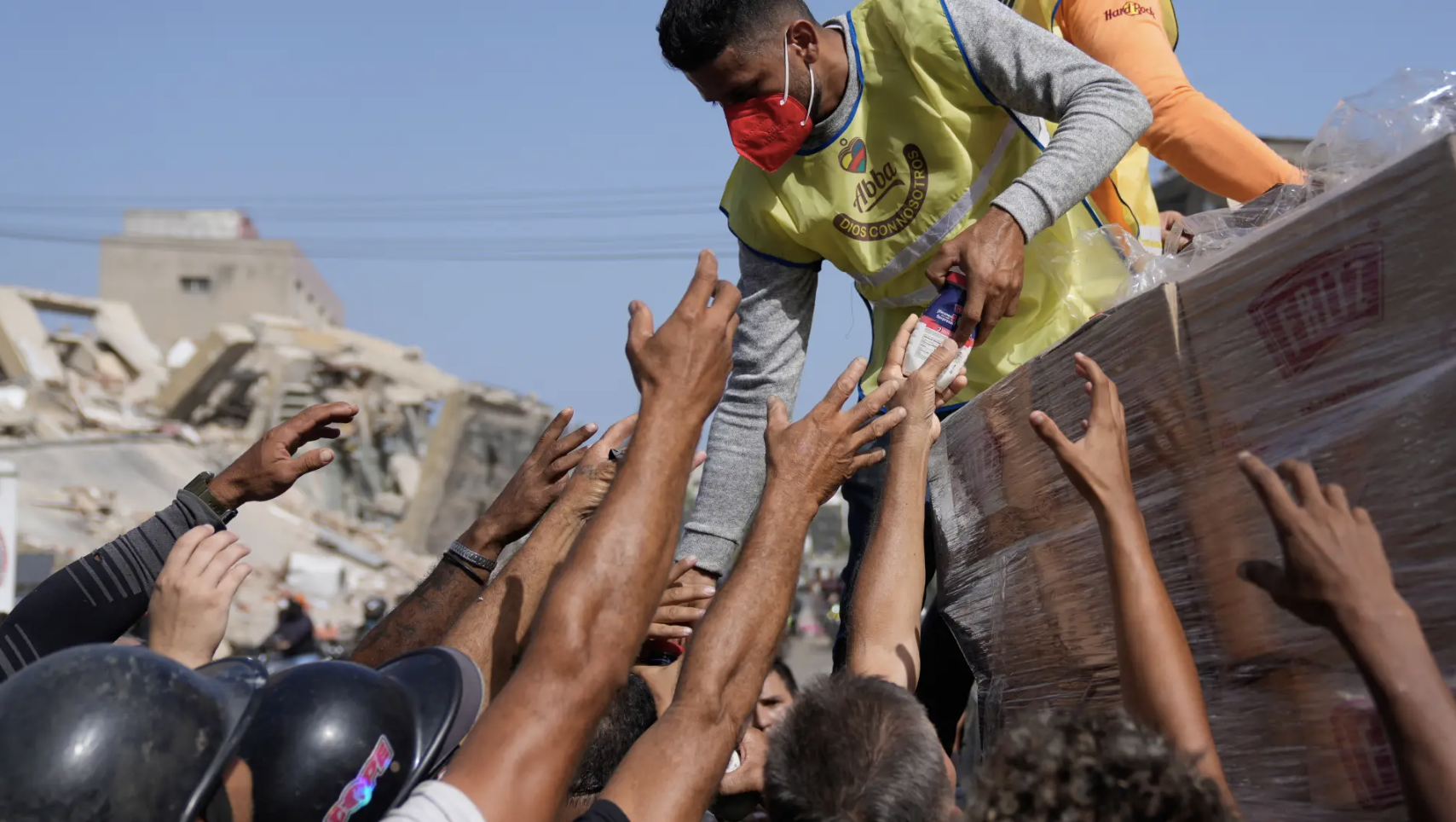 Venezuelans from Mass. respond with assistance after earthquakes rock their homeland Venezuelans from Mass. respond with assistance after earthquakes rock their homeland
